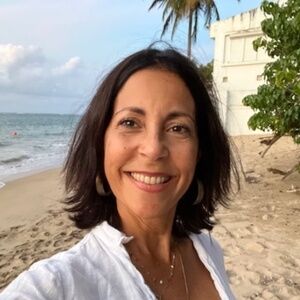 Meet your Posher, Laura